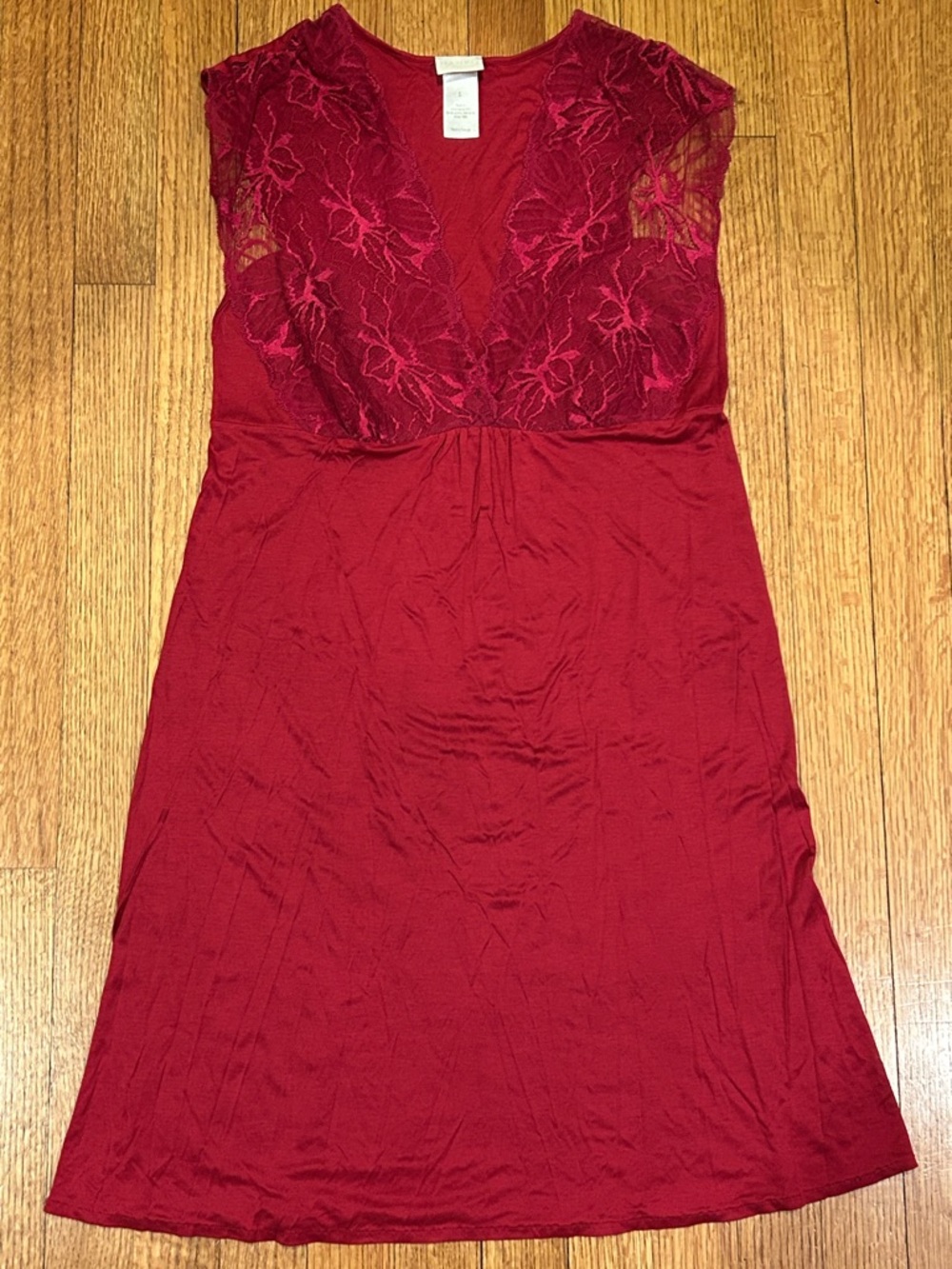 Hanro Red Lace V-Neck Chemise Night Gown Size Small